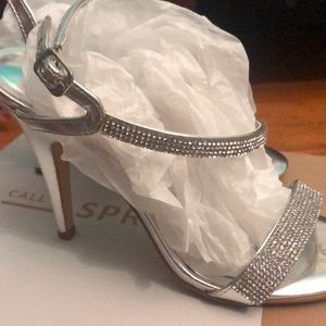Beautiful sparkly heels!!